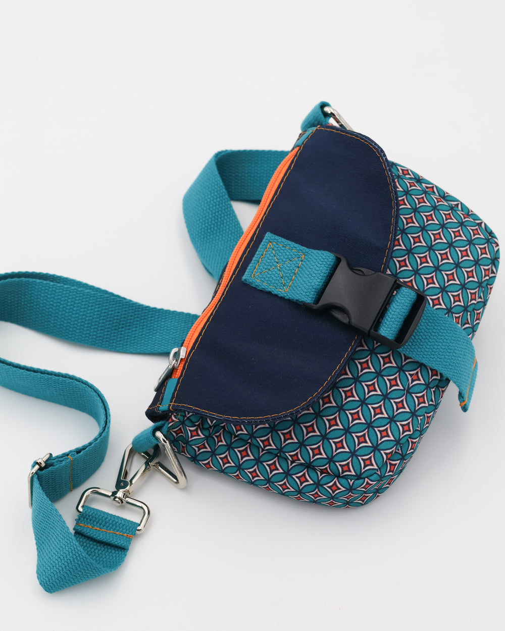 Petit sac bandoulière Pixie BORA