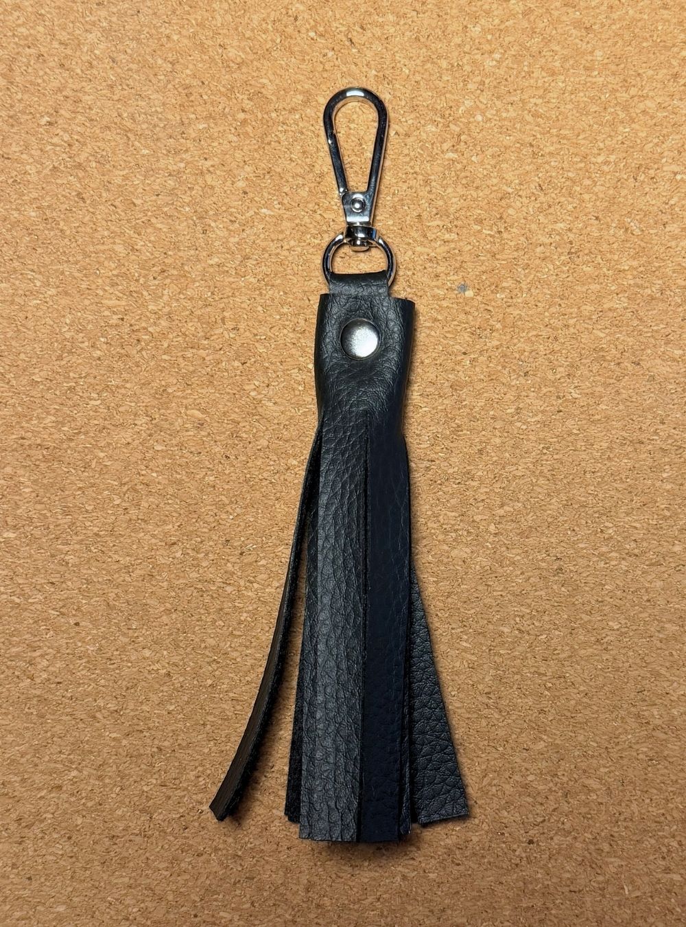 Porte-clé pompon NOIR