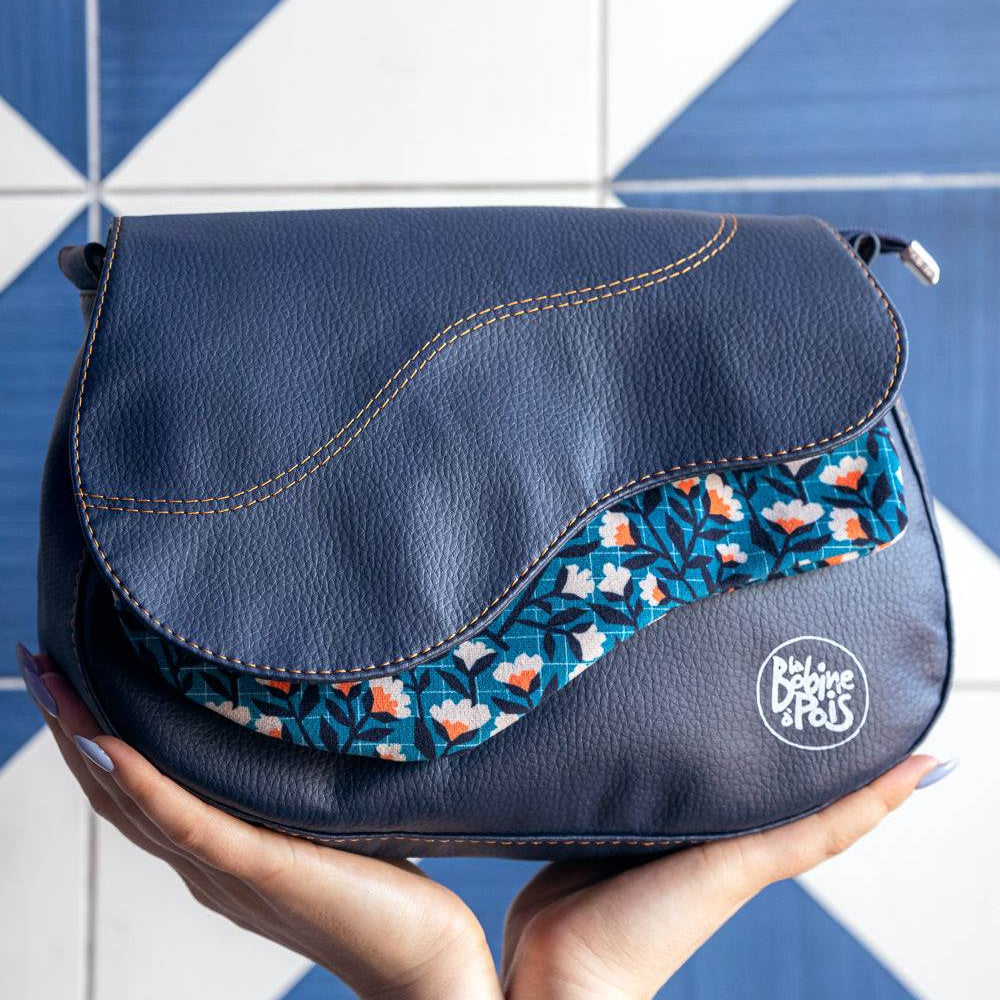 
                      
                        Sangle à motif KIKO - pour sac POLY & sac ELLIPSE uniquement
                      
                    