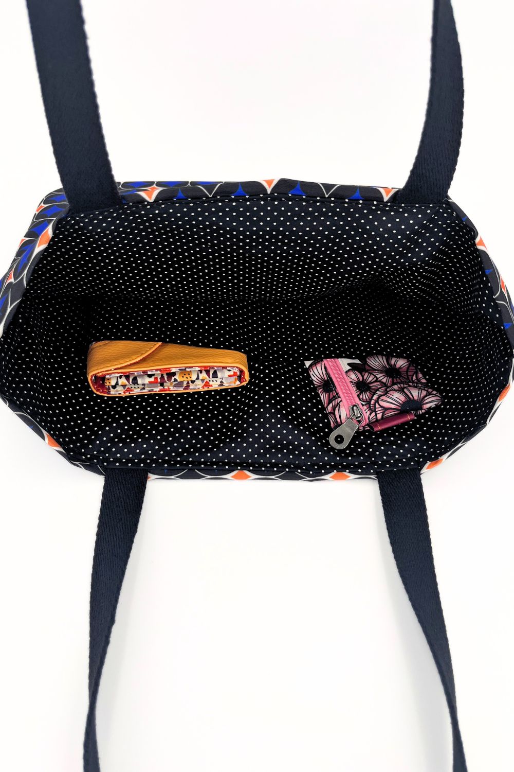 
                      
                        Sac cabas AEKI
                      
                    