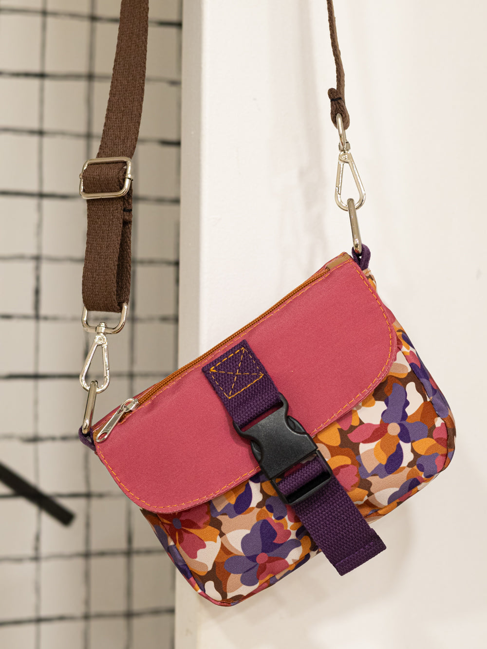 
                      
                        Petit sac bandoulière Pixie ROSY
                      
                    